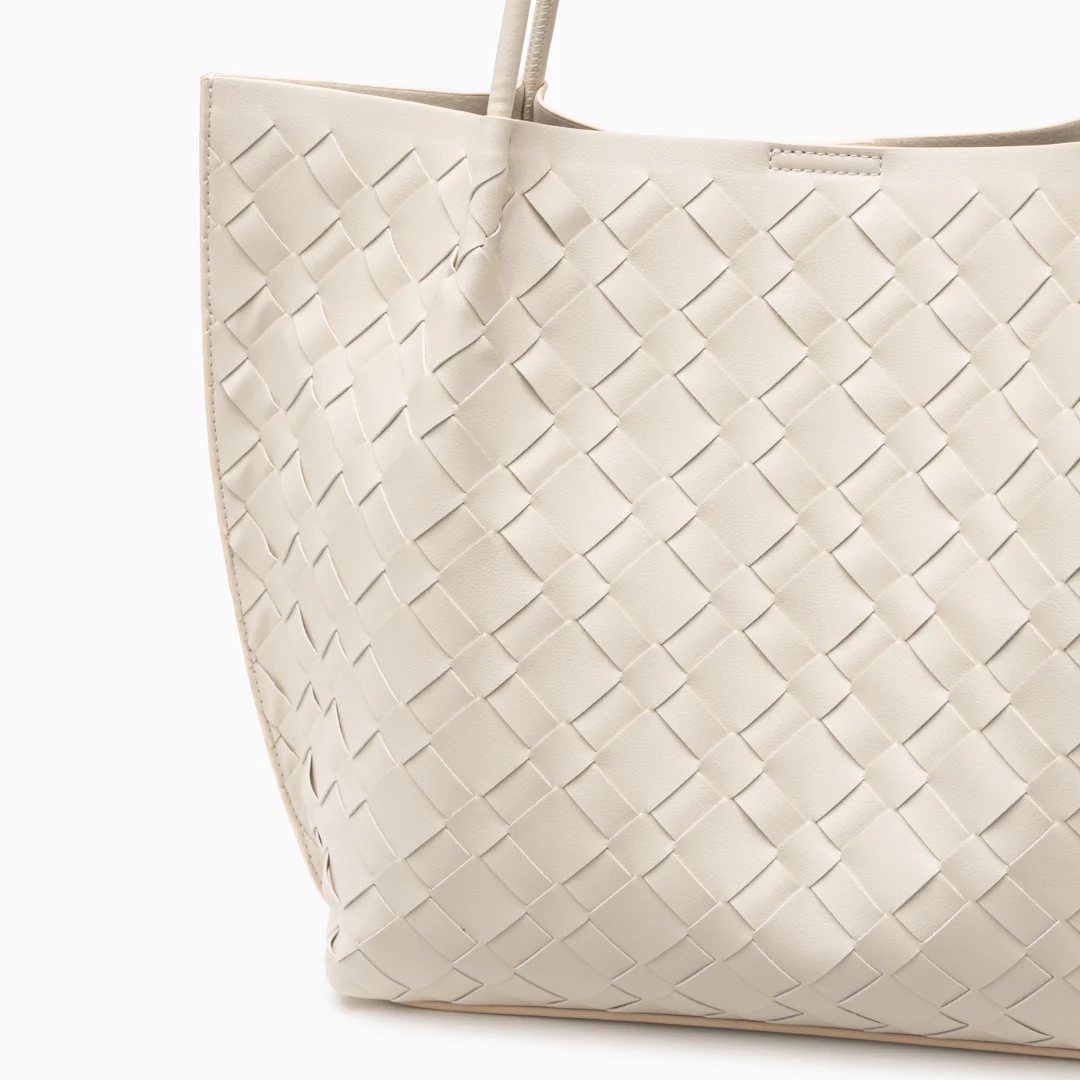 Mila Woven Shoulder Bag - Image 8